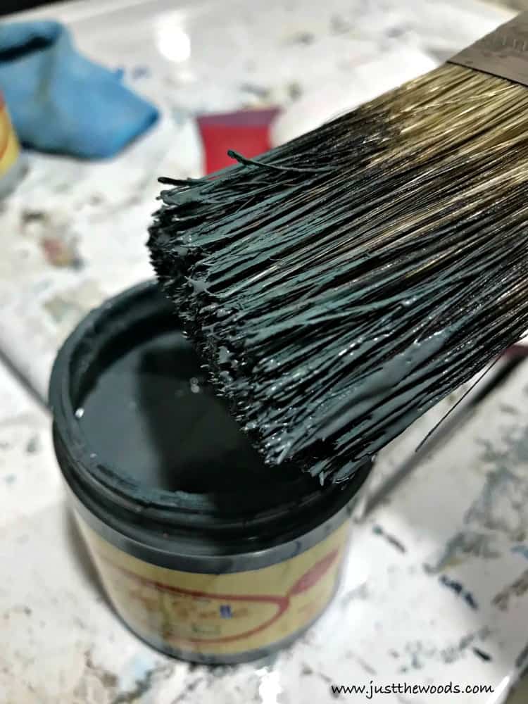 how to dry brush, layering paint, layer paint on furniture, chalk painting furniture