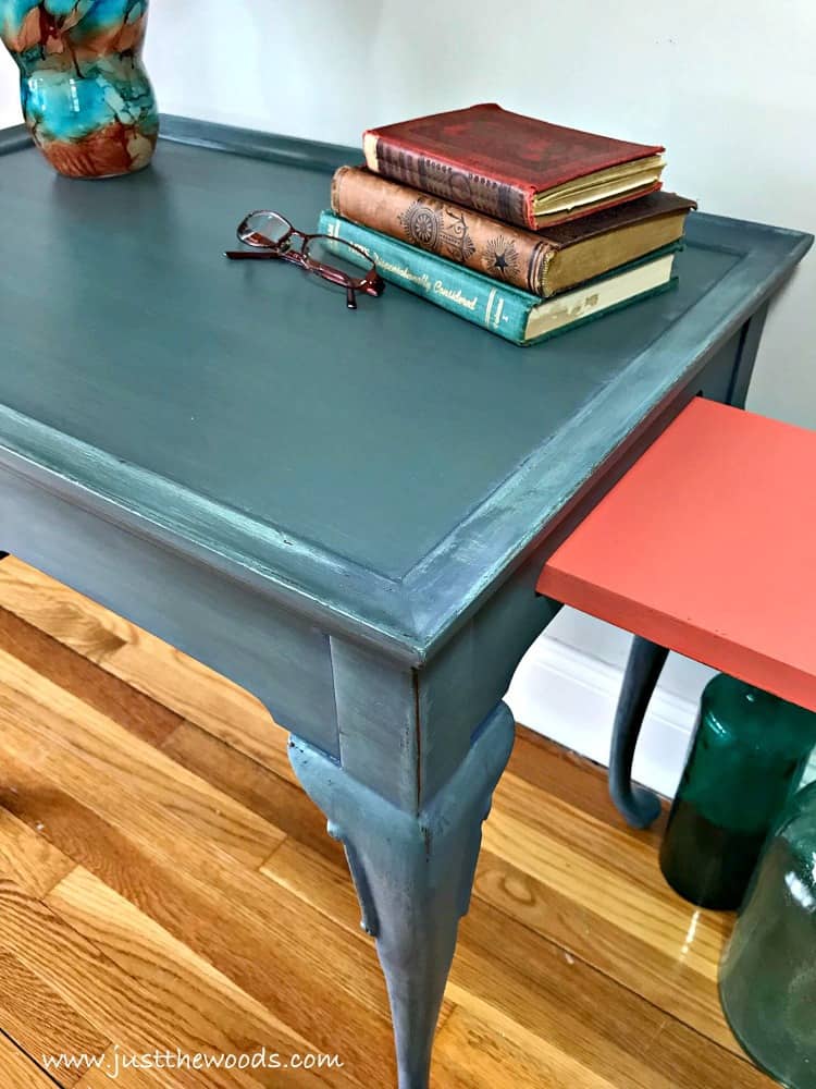 layering paint, how to paint layers, painted furniture, how to paint a table, coastal table