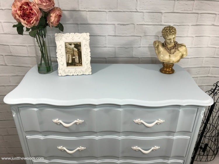 how to paint a dresser, painting old furniture, how to paint furniture, paint wood dresser