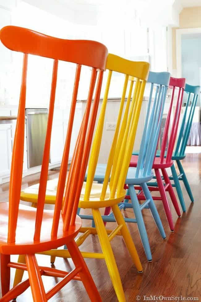 spray paint chairs, painted chairs, colorful painted chairs