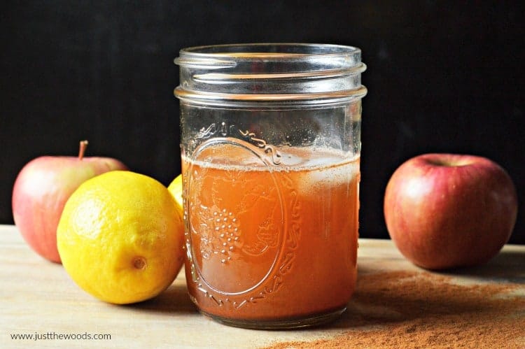 apple cider vinegar detox drink, ACV drink, apple cider vinegar with water