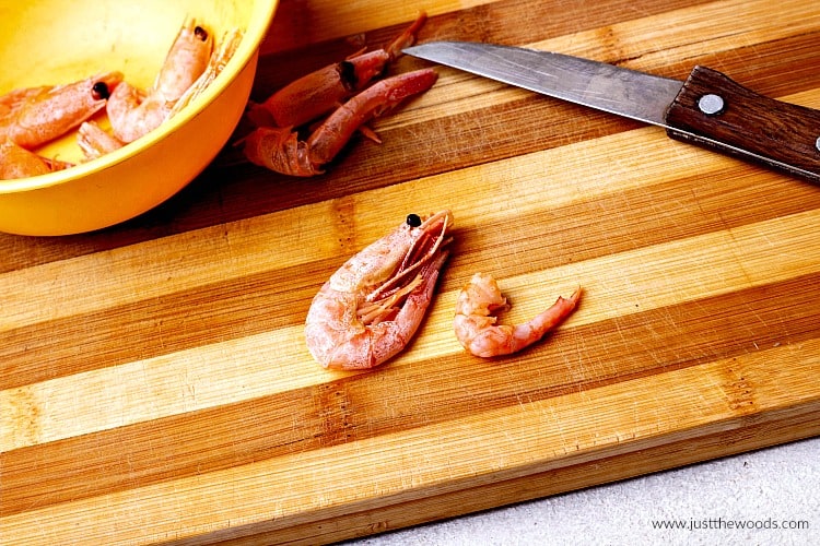 peel and trim shrimp, shrimp for salad