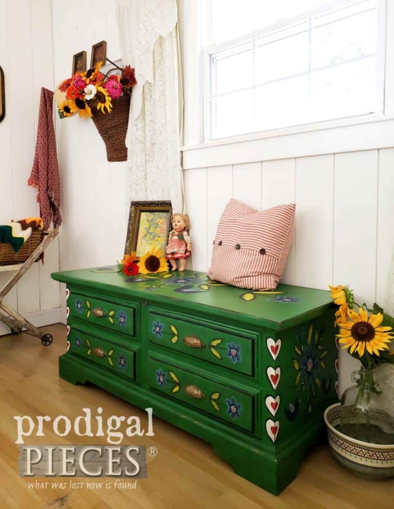 10+ of the Most Beautiful Green Furniture Makeovers