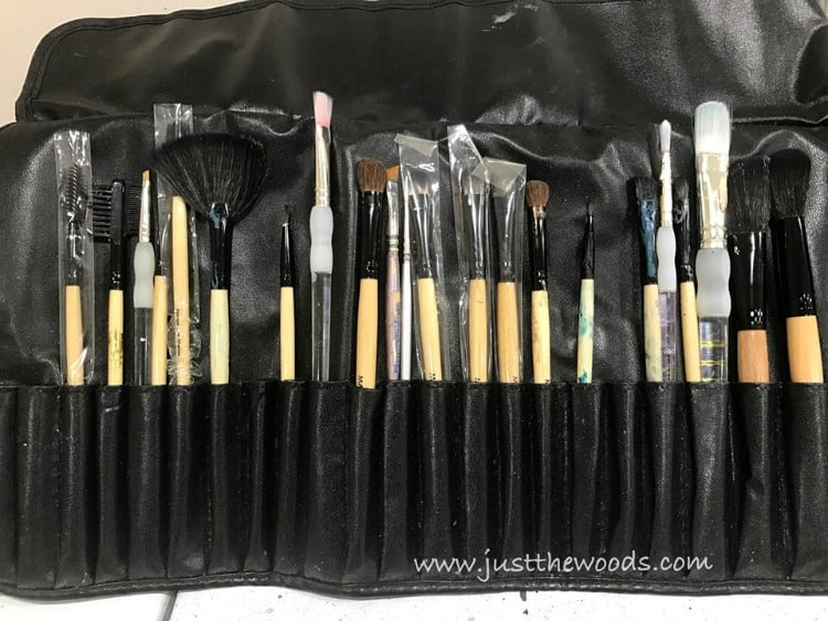 small paint brushes, artist brushes, touch up paint brushes, makeup brushes for painting furniture