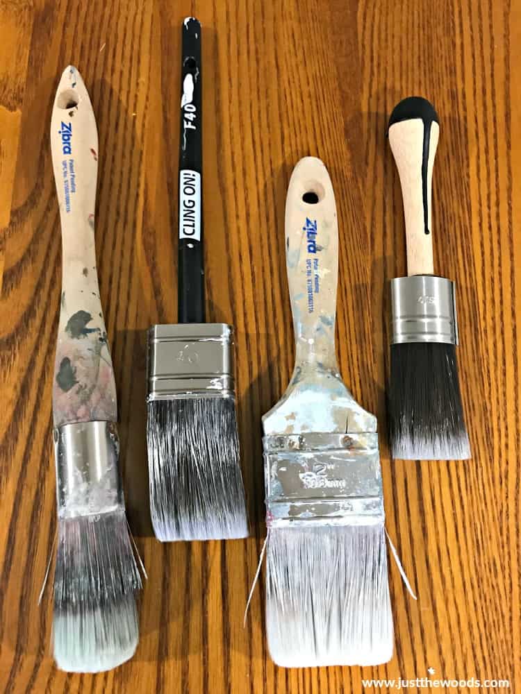 furniture painting brushes, paint brushes, cling on brush, zibra brush, best paint brushes for painted furniture