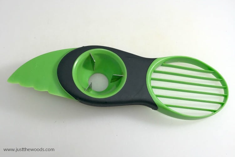 avocado slicer, how to cut an avocado