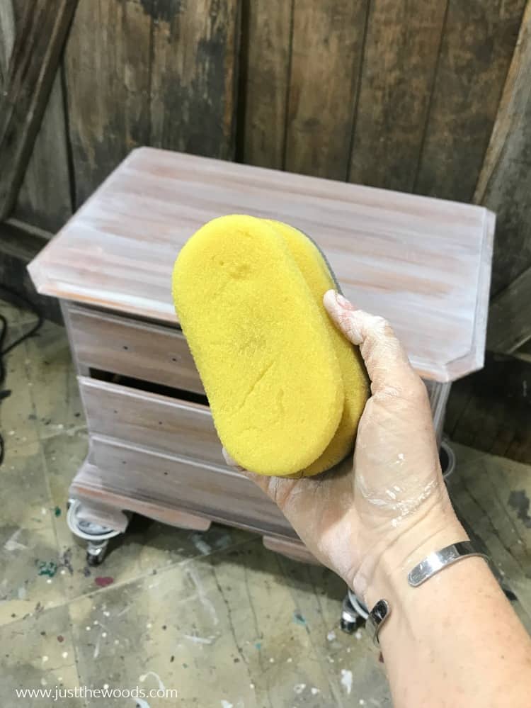 yellow sponge to apply sealer, yellow applicator sponge