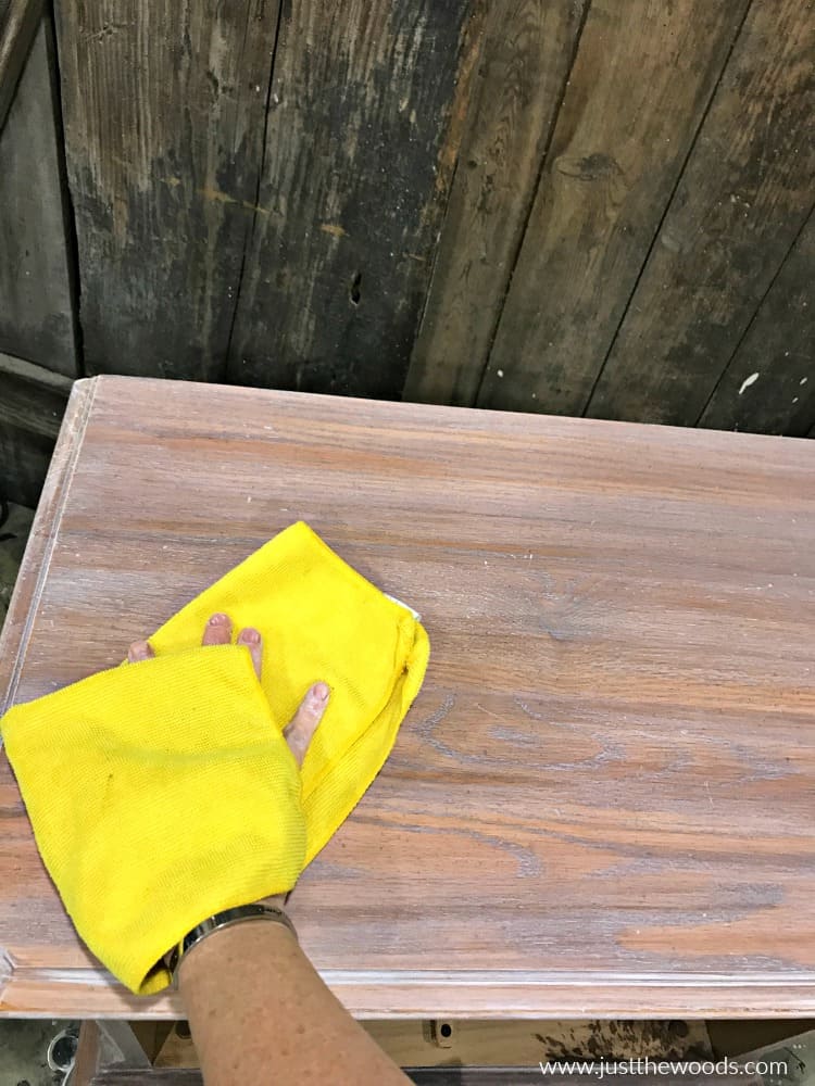 wipe dust with lint free cloth, yellow cloth to wipe away dust from furniture