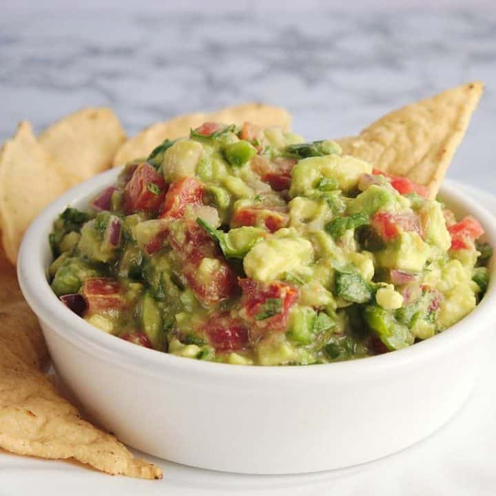 Easy Guacamole Recipe for Clean Eating You'll Love