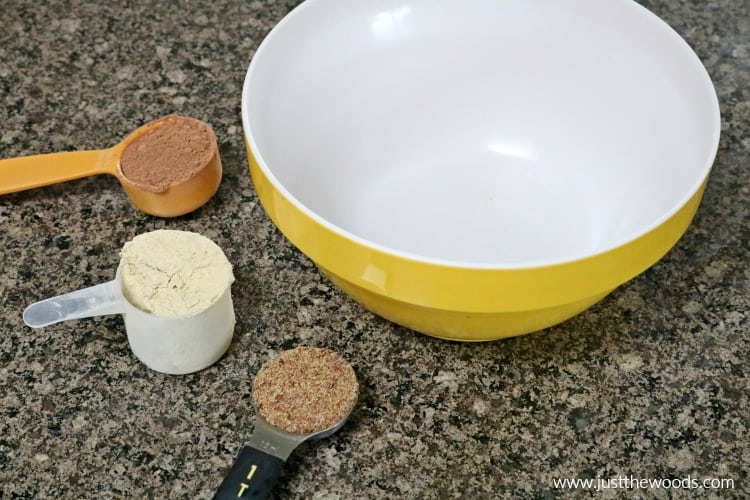 Peanut Butter Energy Balls: a Clean Eating Snack You'll Love easy peanut butter balls no bake, chocolate peanut butter protein balls, peanut butter protein balls flax seed