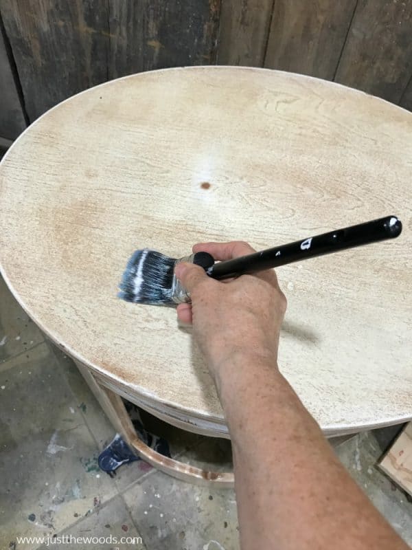 How to Create Amazing Textured Paint on Furniture with Salt Wash