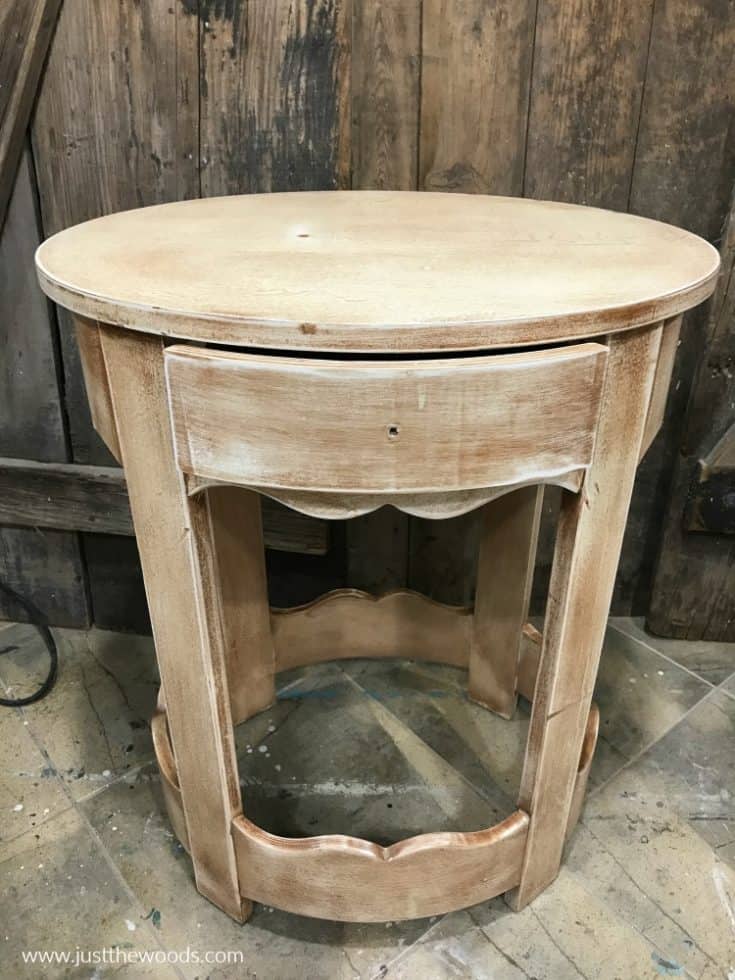 How to Create Amazing Textured Paint on Furniture with Salt Wash