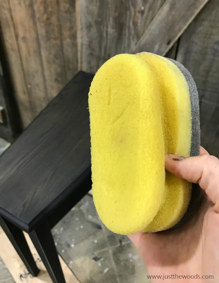 sponge to apply clear sealer on painted furniture