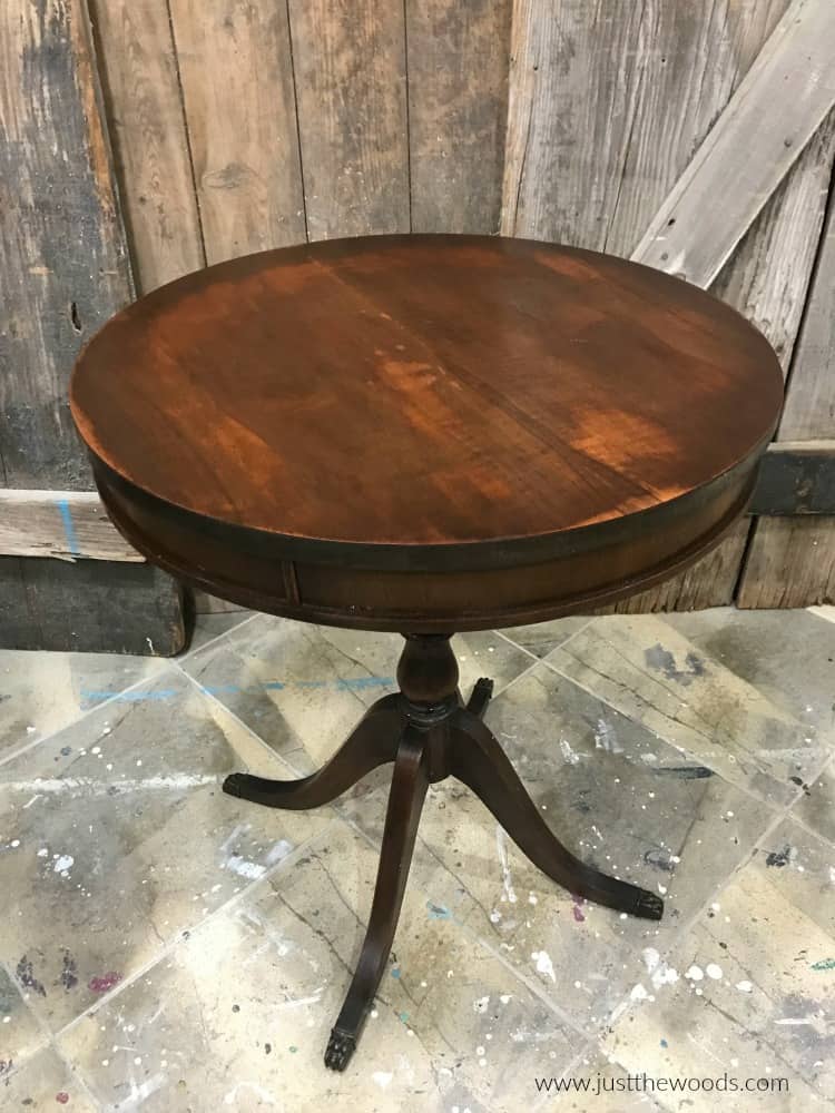 claw foot pedestal table