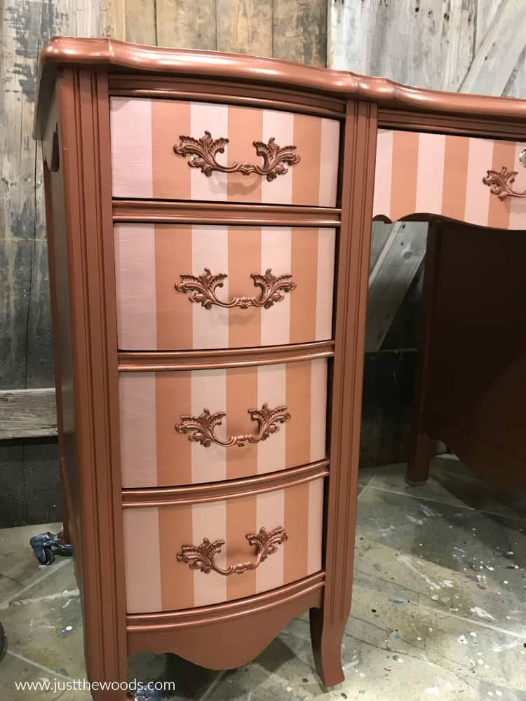 painting hardware, painted hardware on striped drawers