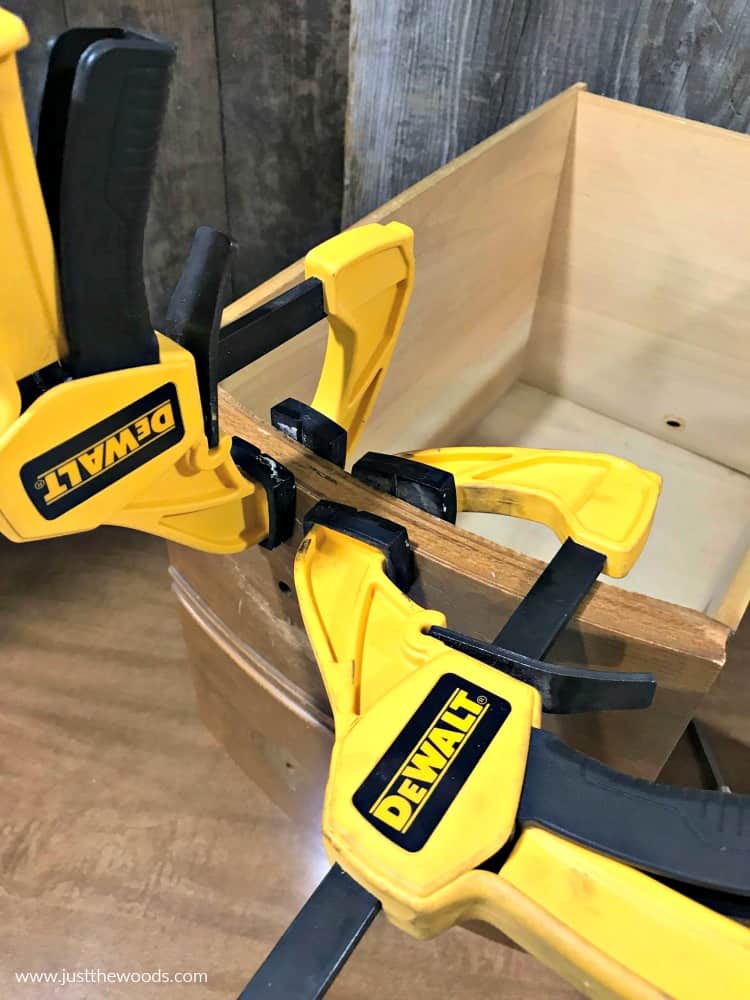wood clamps, trigger clamps, dewalt clamps, clamp until wood glue dries