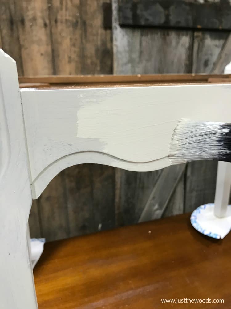 painting furniture white