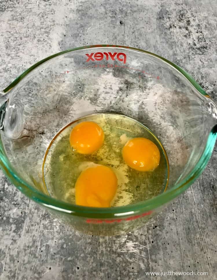 eggs in glass bowl