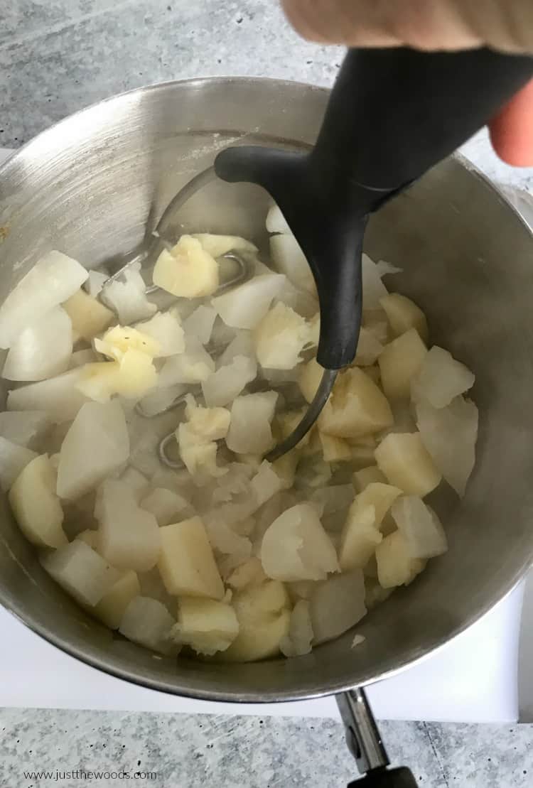 mashed turnips, parsnip mash, mashing parsnips and turnips