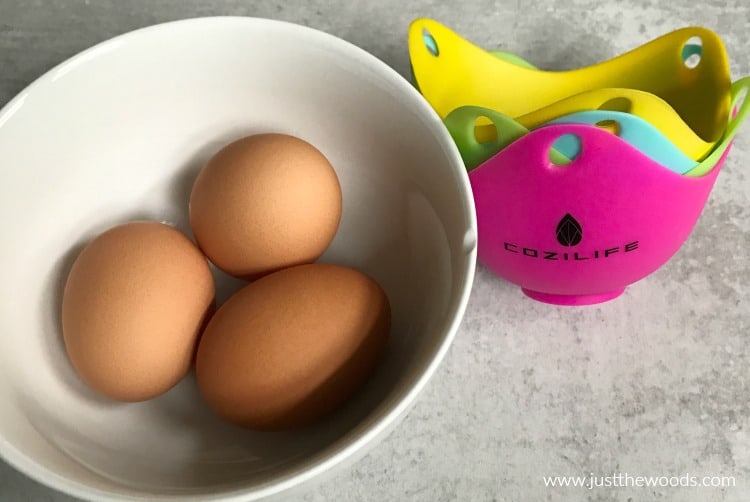 eggs in a bowl, silicone egg poacher cups