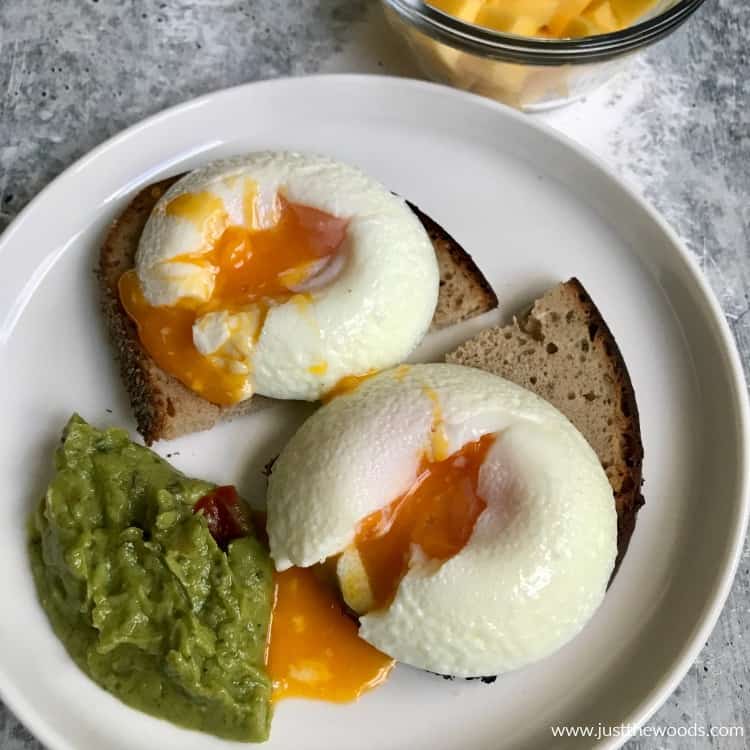 Perfect poached eggs in the microwave. Easy enough to make on a workda