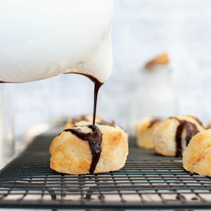 How to Make Gluten Free Macaroons with Chocolate Glaze