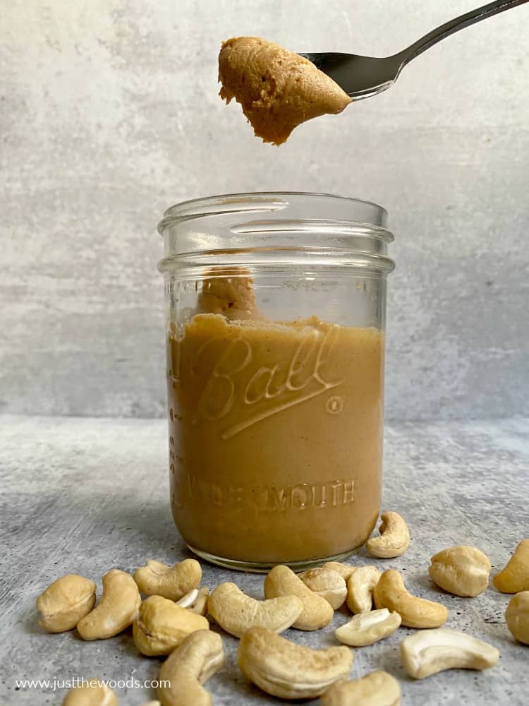 homemade cashew butter recipe in mason jar