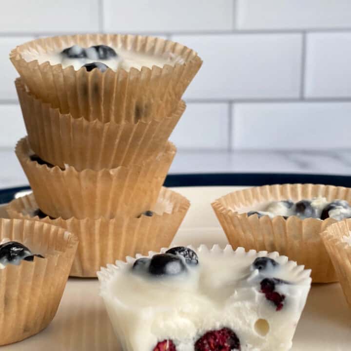 How to Make Delicious Blueberry Coconut Cups