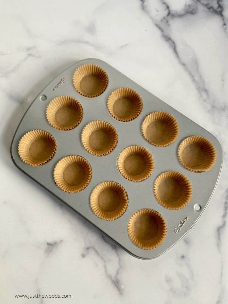 mini muffin tin