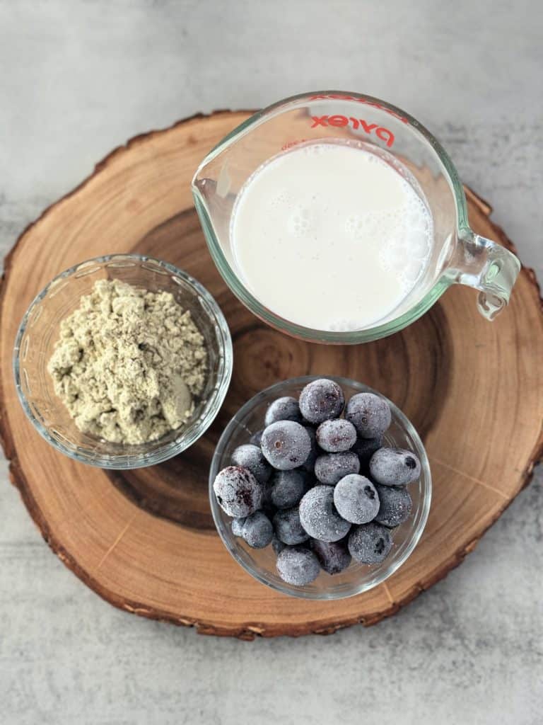 blueberry protein smoothie ingredients 