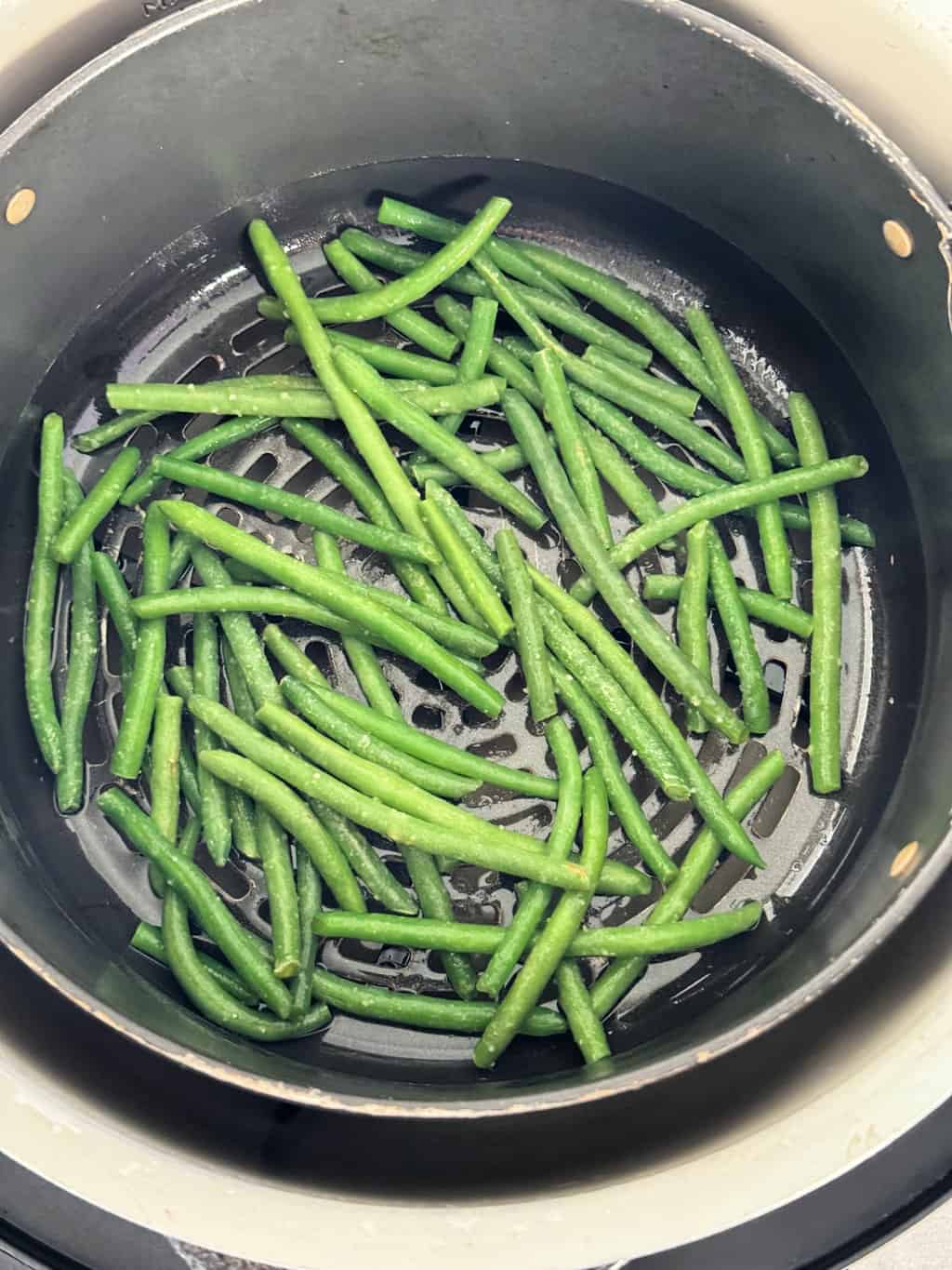 how to cook frozen green beans in the ninja foodi air fryer