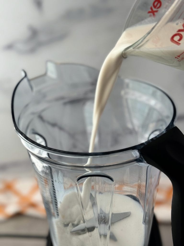 almond milk smoothie 