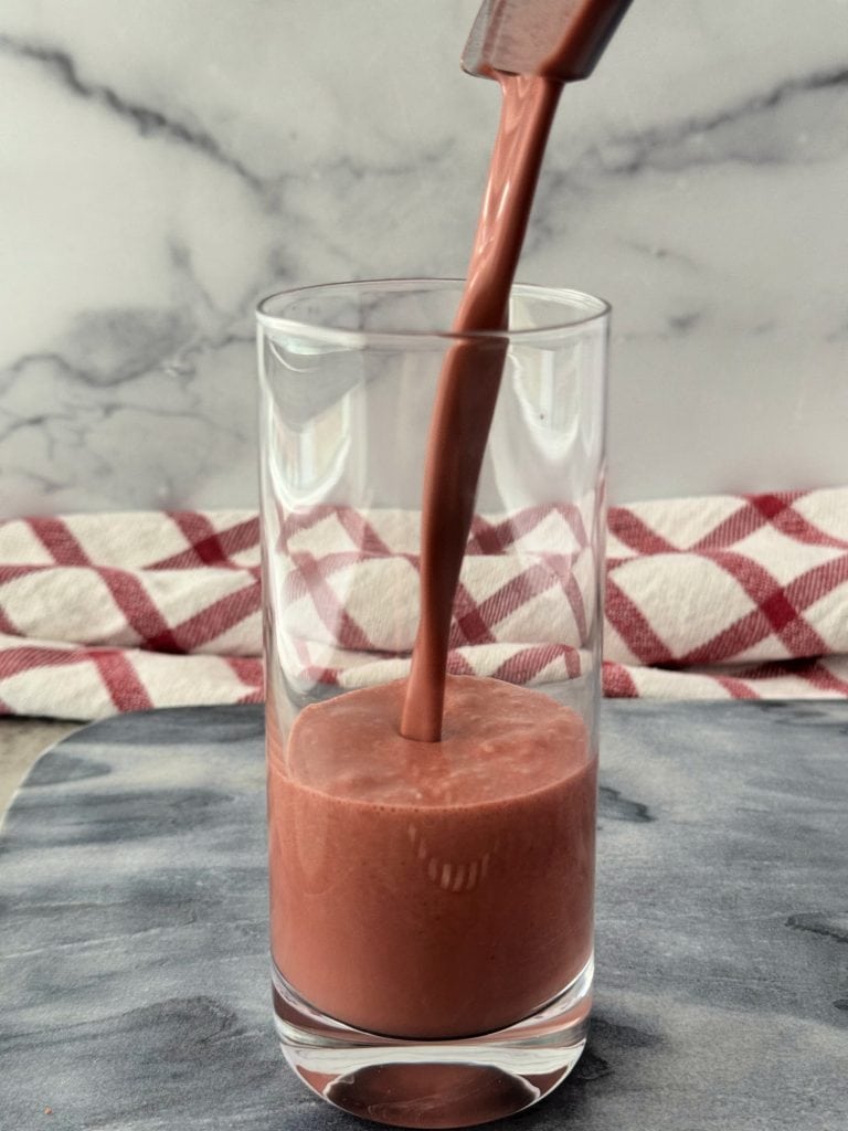 how to make a healthy Cherry Chocolate Smoothie