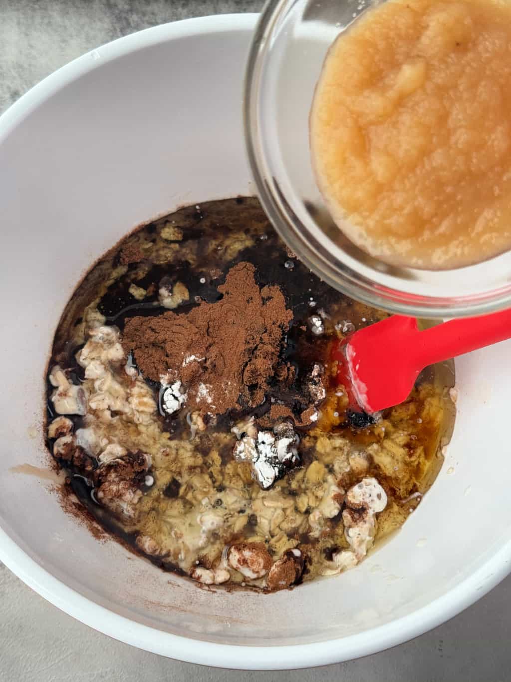 cinnamon muffins with applesauce