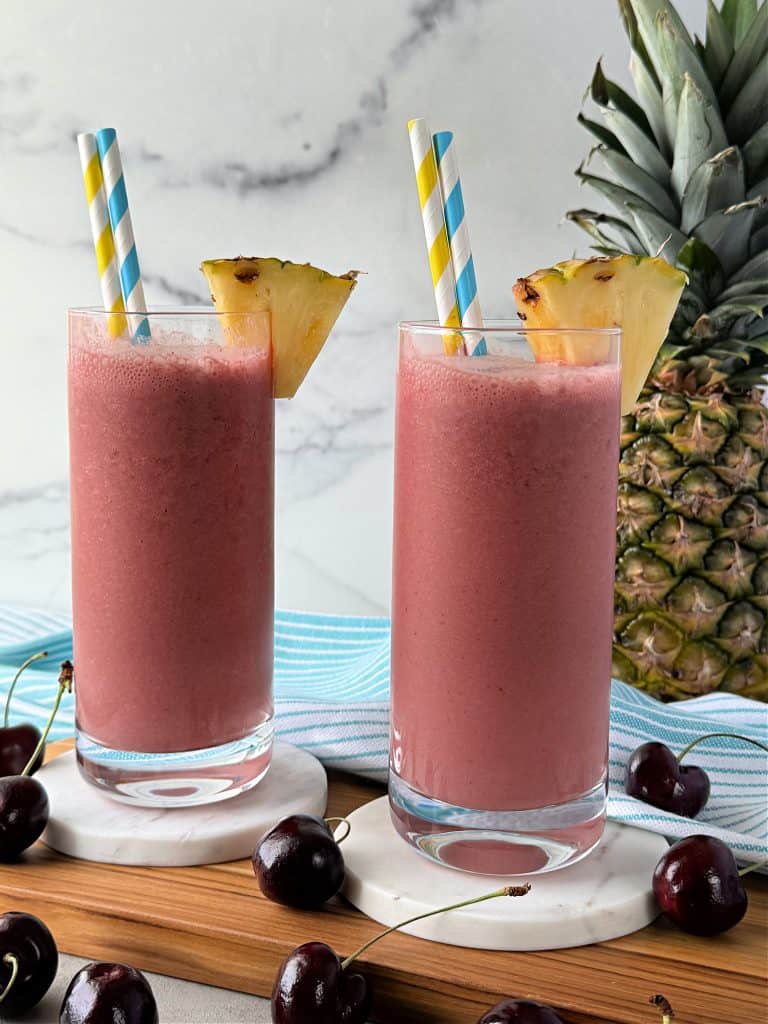 how to make a simple Pineapple Cherry Smoothie with frozen cherries 