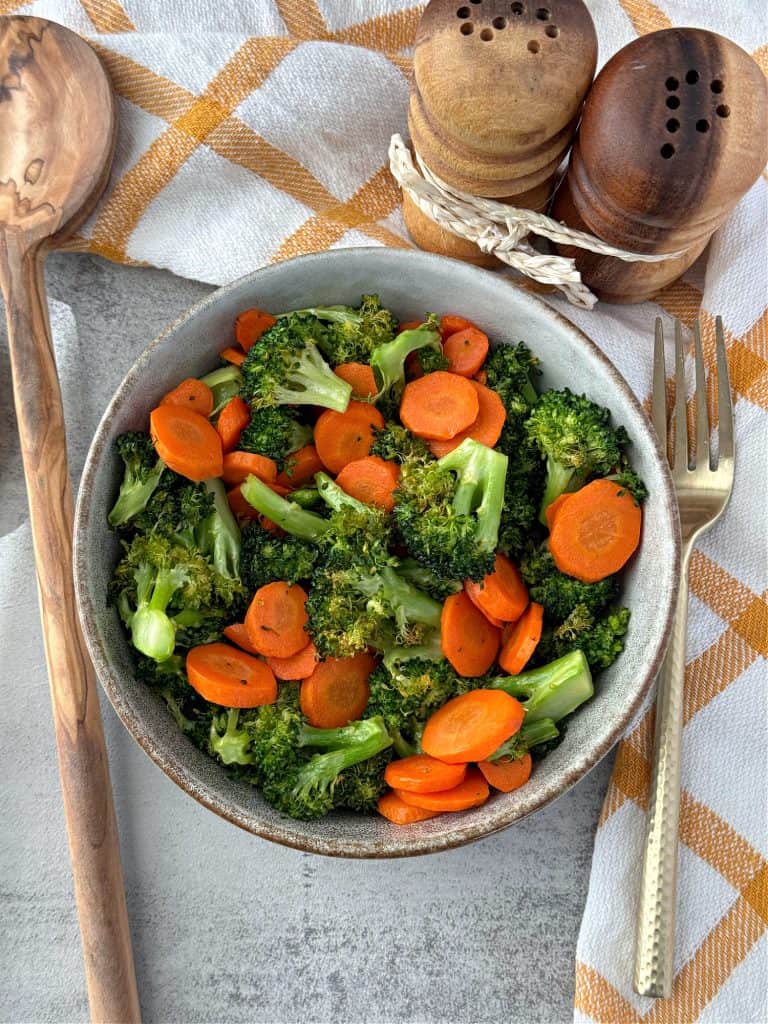 easy healthy air fried broccoli and carrots 