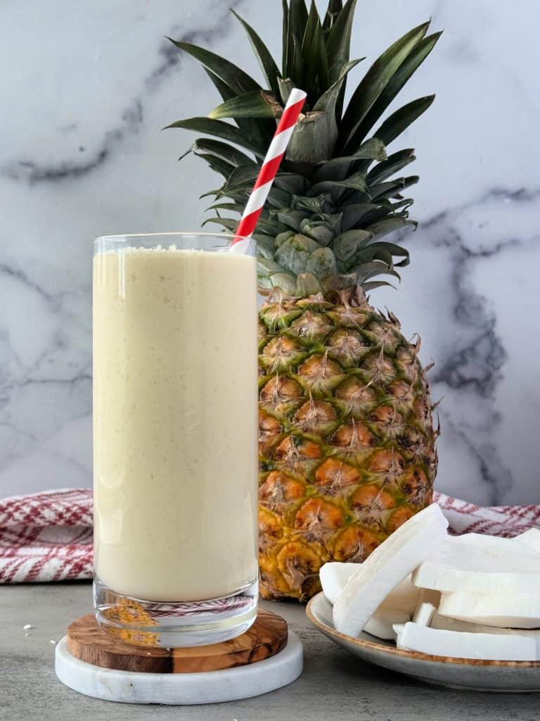 easy Mango Pineapple Coconut Smoothie