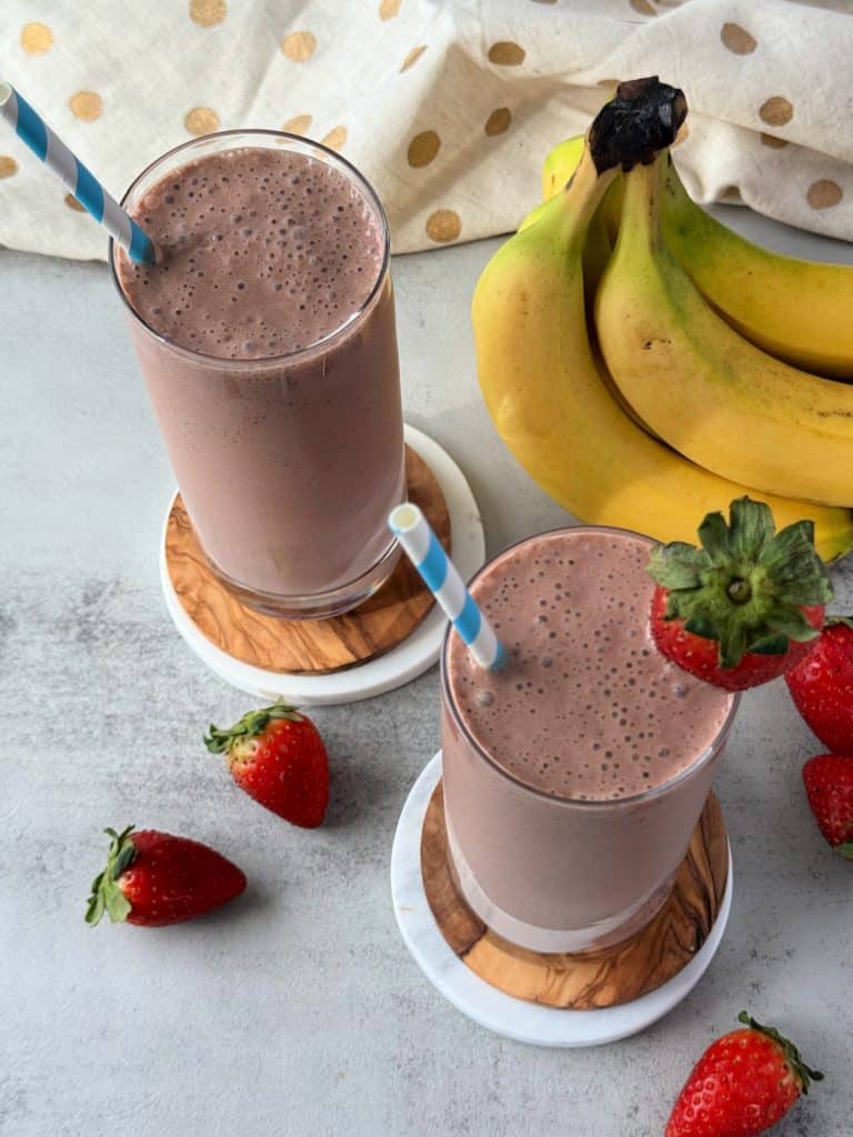 healthy Strawberry Banana Chocolate Smoothie recipe