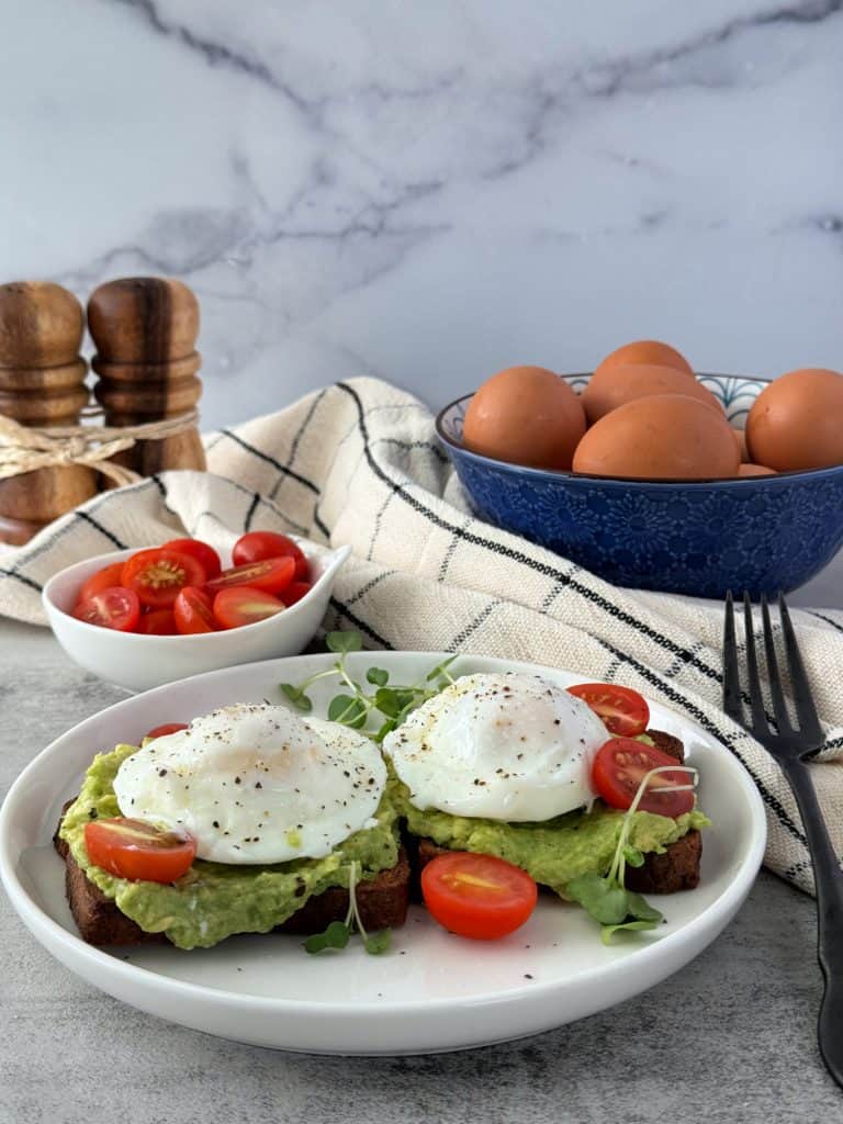 how to poach eggs in a plastic Microwave Egg Poacher