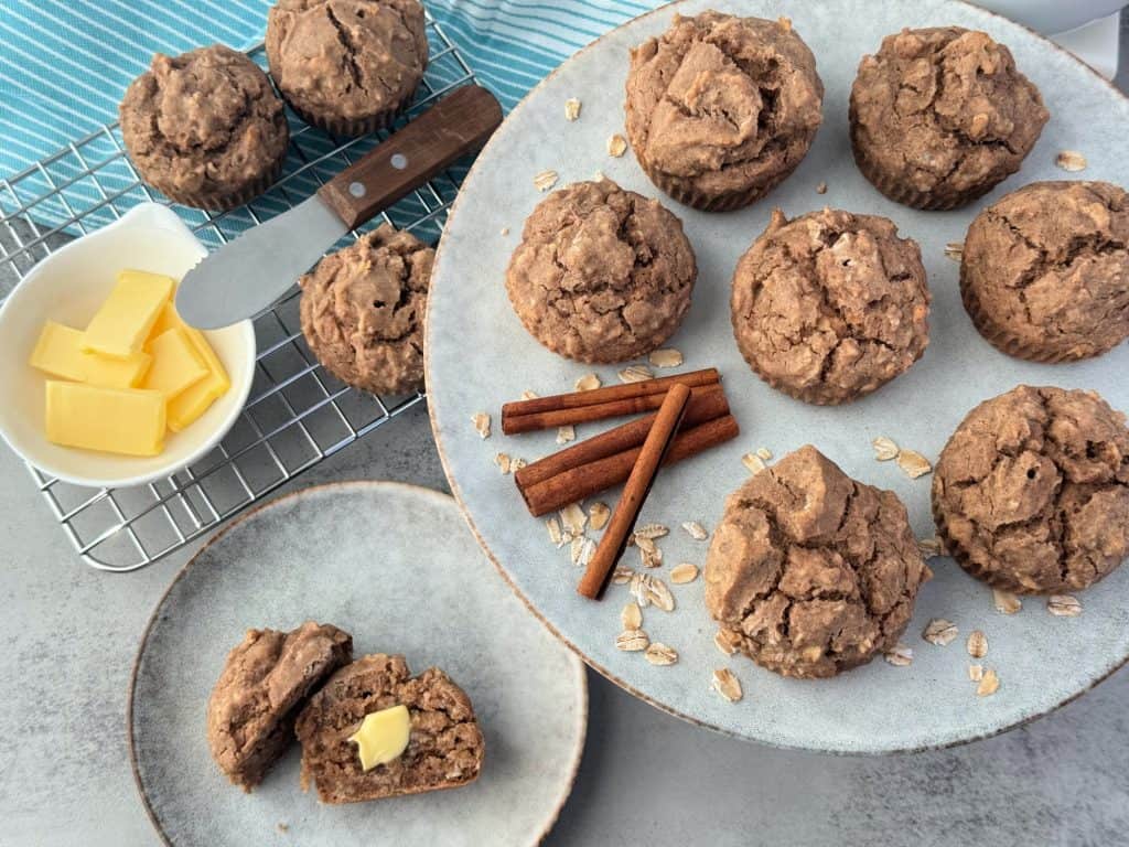 Healthy Oatmeal Cinnamon Muffins