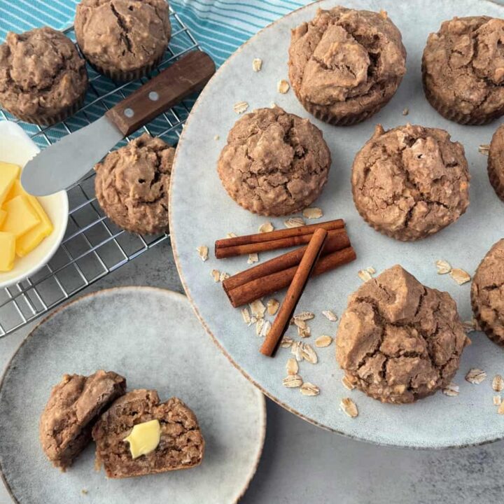Healthy Oatmeal Cinnamon Muffins