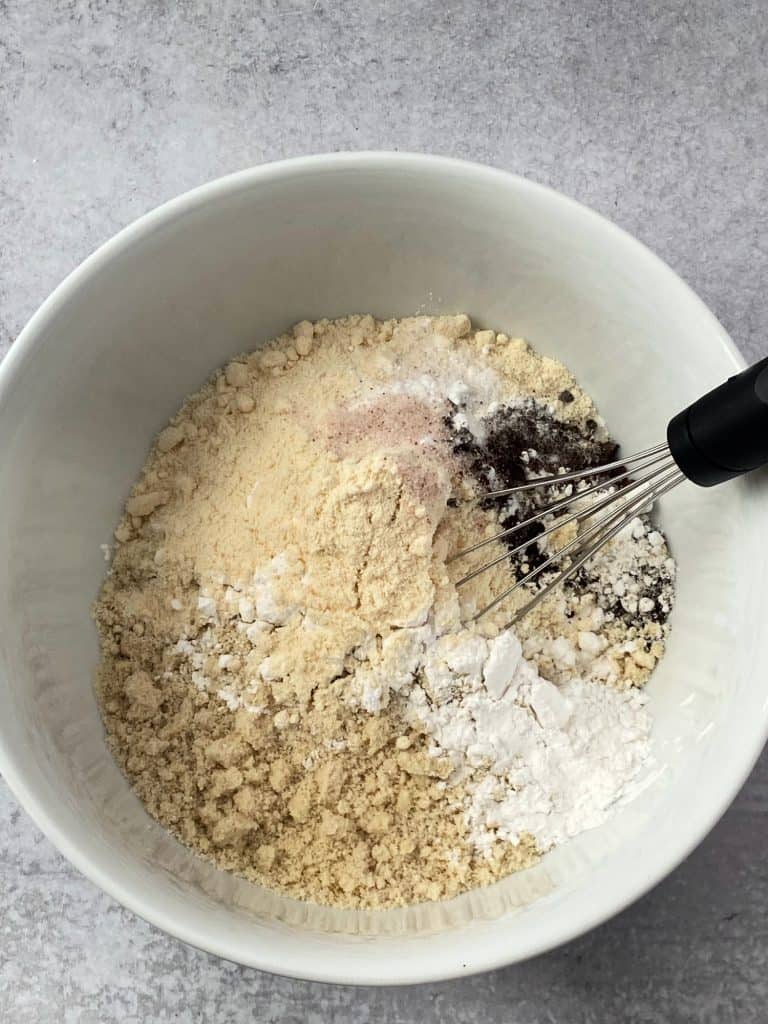 whisk dry ingredients together 