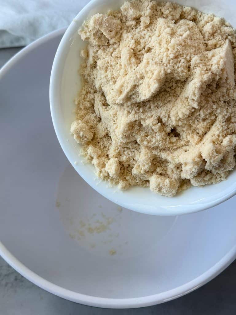 almond flour in bowl 