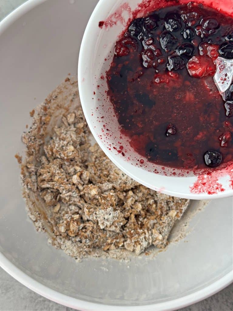 mixed berries for healthy oat muffins 