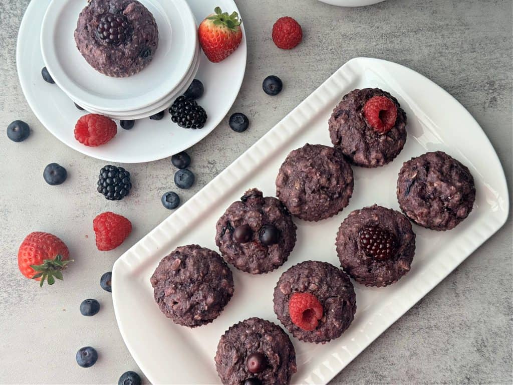 how to make Berry Oat Muffins