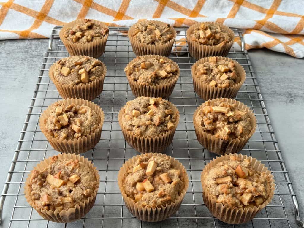 easy Healthy Apple Muffins recipe with cinnamon and walnuts 