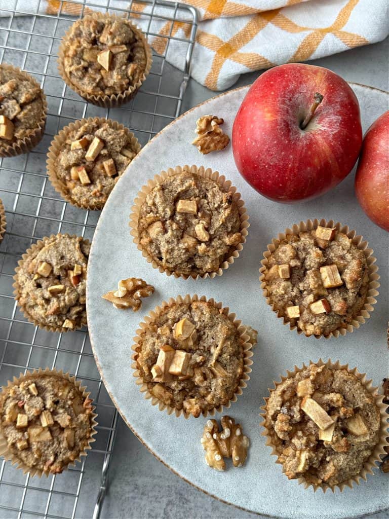 how to make Healthy Apple Muffins