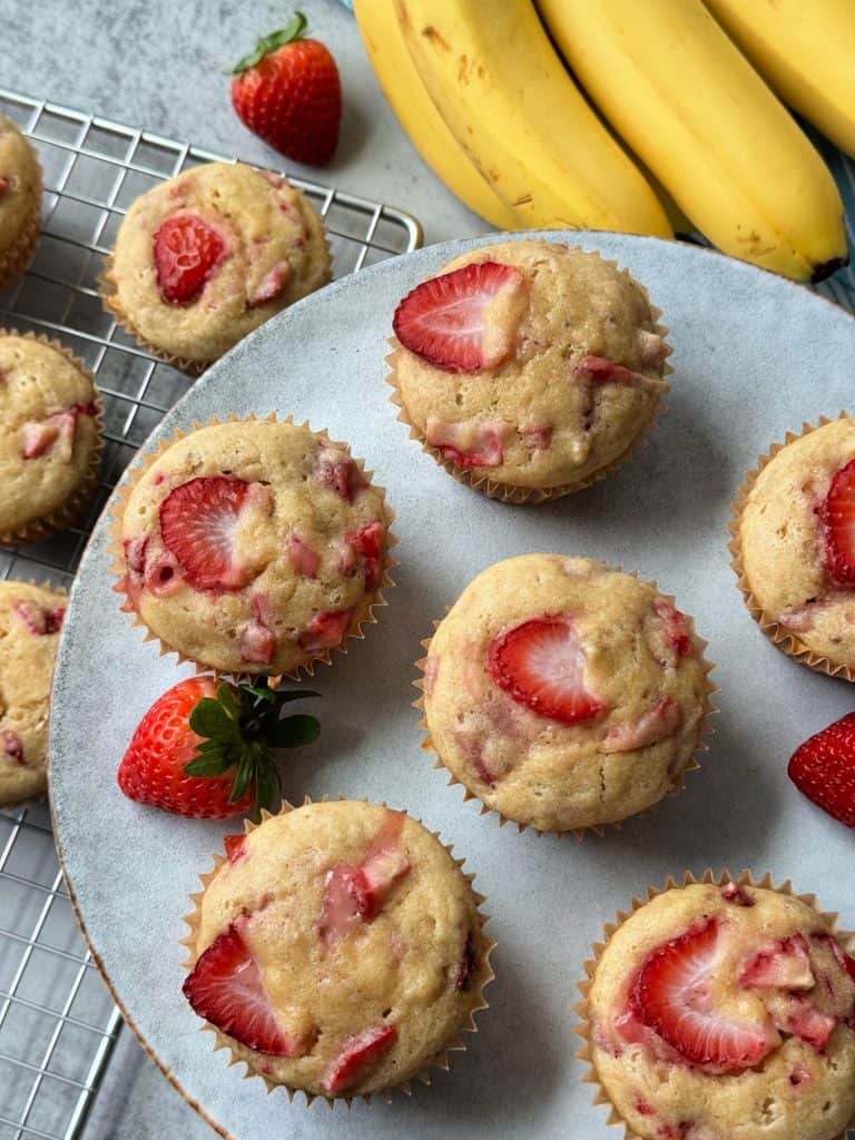 healthy gluten free muffin recipe with strawberry and banana 