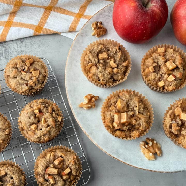 Healthy Apple Muffins Recipe with Cinnamon