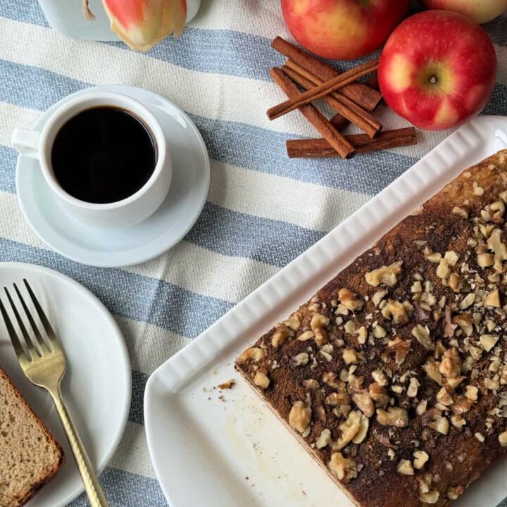 feature-apple-cinnamon-coffee-cake-with-walnuts